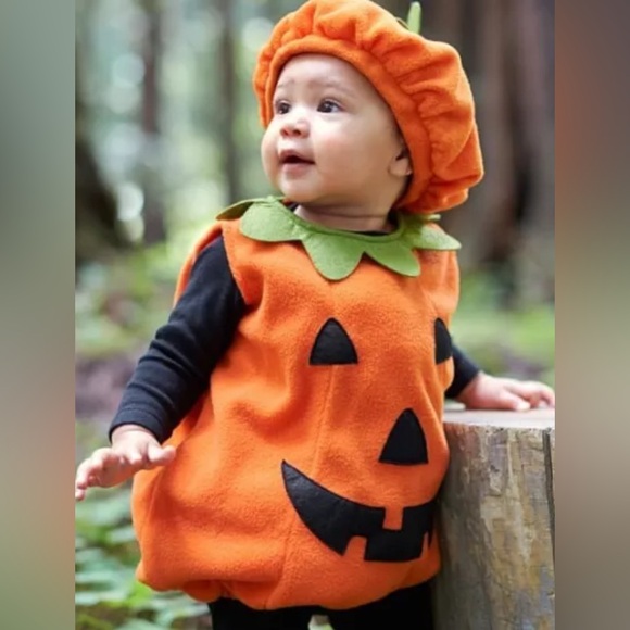 Pottery Barn Pumpkin costume Two piece set 6-12 Months